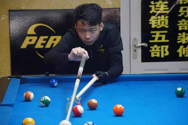 圣裘德锦标赛科克一杆进洞领先，舍夫勒T5小麦T18