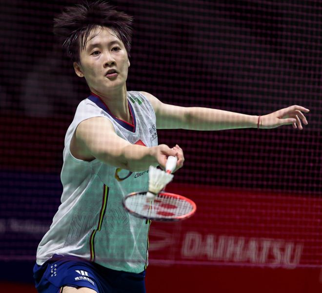 他幽默地表 他幽默地表